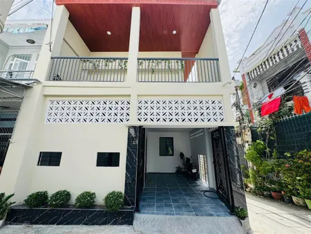 A488. bán nhà đẹp mới góc 2 mặt tiền phước hải ô tô 7 chỗ vào tận nơi giá chỉ 5 tỷ 700 triệu