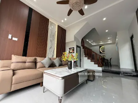 Cần bán gấp trong tuần giá nào cũng bán xuân la 55m2 mặt tiền 6m 9.3 tỷ