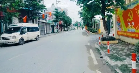 Cần bán nhà 5 tầng 30m2 chỉ 4.7 tỷ rẻ nhất khu vân canh, hoài đức
