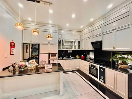 Chính chủ bán gấp biệt thự liền kề vinhomes marina view hồ cực thoáng giá cực êm chỉ hơn 15 tỷ