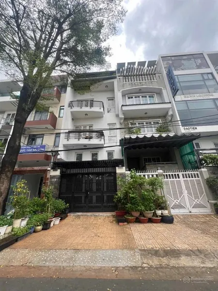 Bán nhà 6x20m, hầm 4 tầng giá 19.3 tỷ, kdc trung sơn kế himlam quận 7