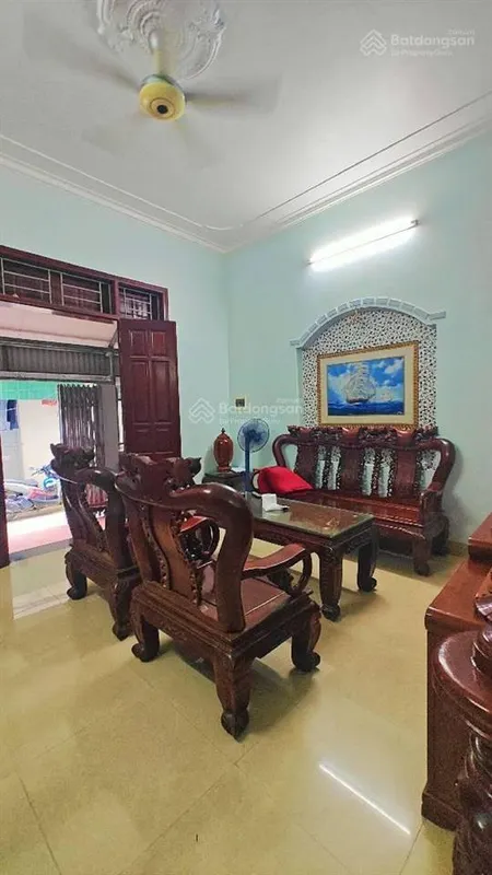 Rẻ nhất phường long biên,bán nhà gần cầu vĩnh tuy 55m 4tầng mặt tiền 4m nội thất đẹp nhỉnh 7tỷ