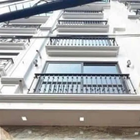 Nguyễn cơ thạch nhà đẹp ở ngay gần phố, giá đầu tư nhỉnh 9 tỷ.