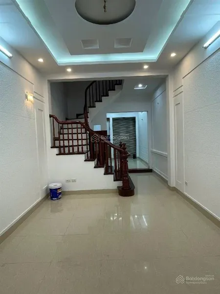 Nhà gần phố, cách ô tô tránh 50m, lô góc 2 mặt ngõ thoáng
