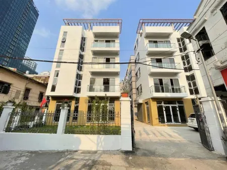 Bán biệt thự sân vườn phạm văn đồng, cầu giấy, 41 tỷ, diện tích 188m2, mặt tiền 10m, giá siêu tốt