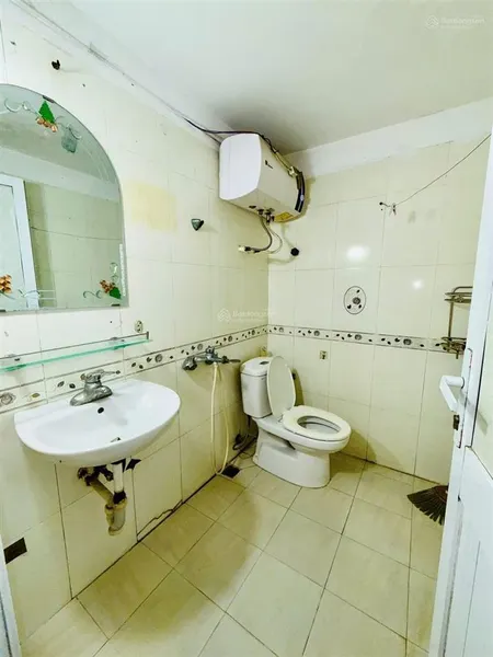 Bán nhà quan nhân 40m x 5 tầng, có 8,4 tỷ. rẻ nhất thanh xuân.