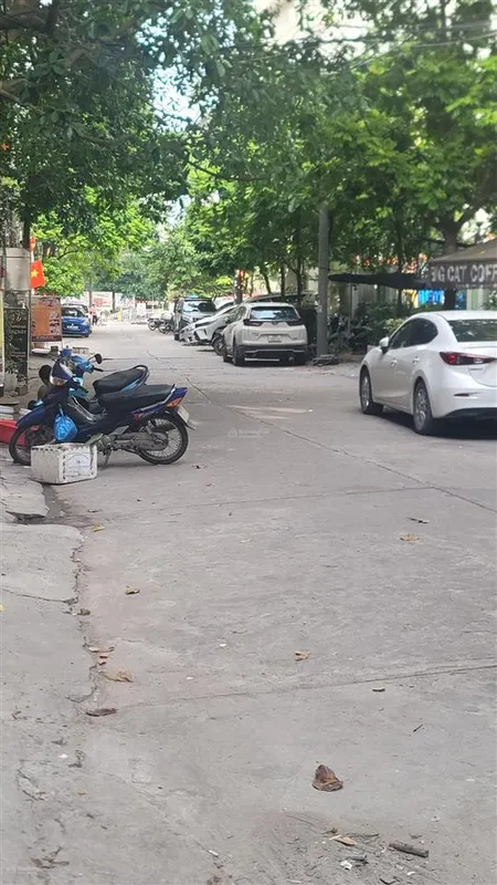 Bán nhà trần phú,hà đông 58m 5 tầng ,kinh doanh, ô tô đỗ cửa sát chân chung cư .