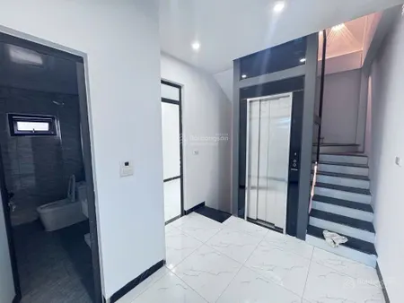 43m phú lãm hà đông nhà đẹp thang máy vù vù oto đỗ cửa ngày đêm gần chợtrường khu vực đông dân