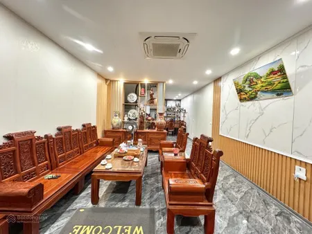 Phố hiếm bùi huy bích trung tâm hành chính quận, vỉa hè, oto dừng đỗ ngày đêm