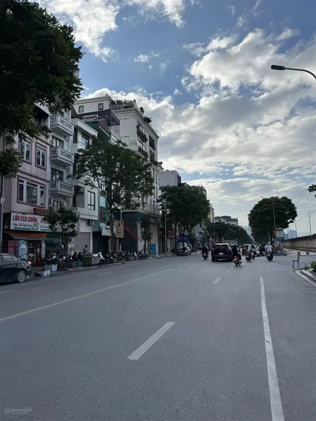 Siêu phẩm mặt phố 176m2 siêu hiếm nhà dân xây vỉa hè kinh doanh văn phòng nhà hàng