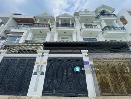 Nhà 3 tầng hẻm ô tô sát mặt tiền ngay chợ hiệp bình 4x17m sân ô tô 7 chỗ nhà còn mới vào ở ngay