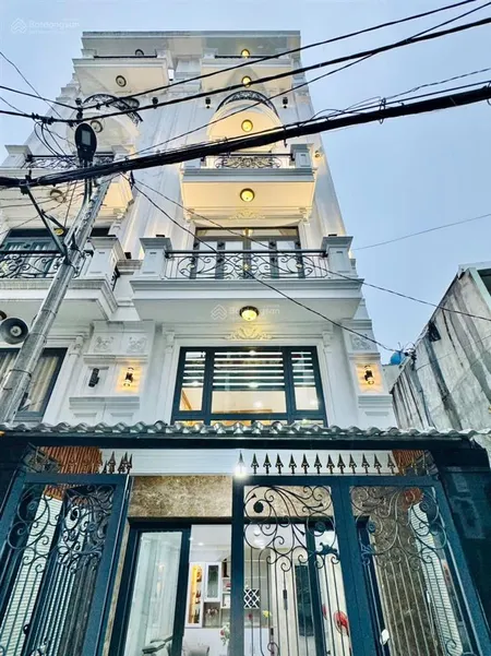 Nhà 3lầu mới có thang máy , hxh đường nguyên hồng , p1 , quận gv