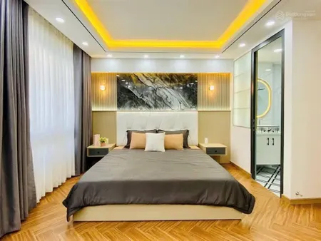 Hiếm nhà đẹp âu cơ 39m2 x 5t ô tô đỗ cửa ngõ thông kinh doanh giá 11,5 tỷ