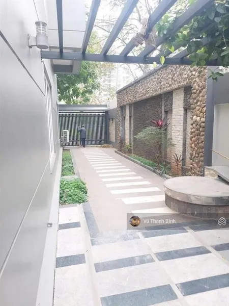 Biệt thự siêu vipvườn đào nhật tân260m 6 tầngthang máy2 mặt đườnggiá 138 tỷ