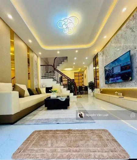 Bán nhà lạc long quân 40m, 5 tầng lô góc nhà mới ngõ rộng 4m, gần hồ tây , 3 thoáng , sát phố