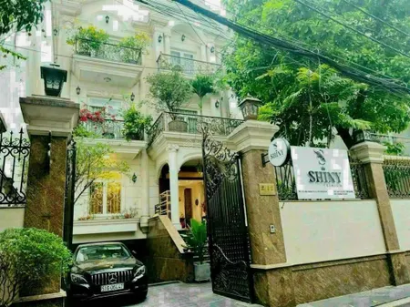 Bán biệt thự sư vạn hạnh, p12, q10. dt 10x20m hầm 4 lầu, thuê 90tr/th. giá 35 tỷ