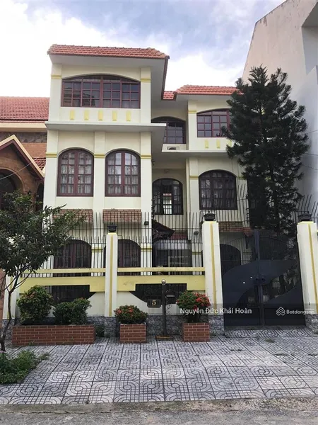 Biệt thự mt đường số 28 ngay trung tâm khu tên lửa, cách đường số 7 chỉ 50m, 10 x 18,5m. 25.5 tỷ