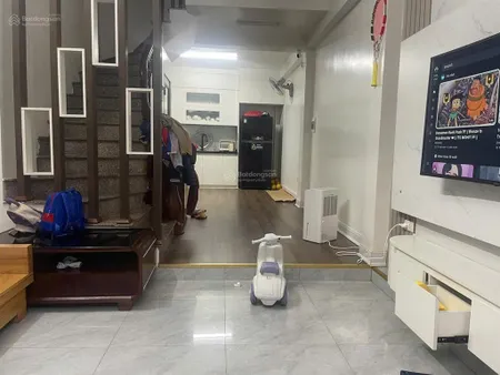 Cần bán nhà gấp gần vin tây mỗ, ngõ thông, ô tô 7 chỗ đỗ cửa, diện tích 35m2, xây 4 tầng, giá 4 tỷx