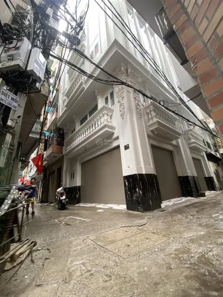 Hàng kín !!! 48,5m2 12,98tỷ lô góc 3 thoáng xuân thủy ngõ thông ô tô đố cửa kinh doanh
