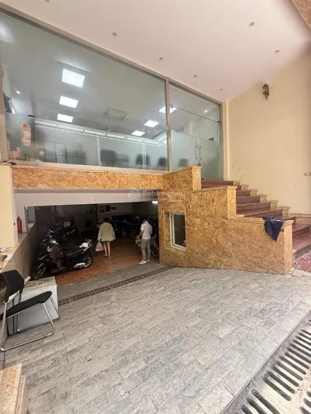 Toà nhà văn phòng phố trung yên 100m2 x 8 tầng mt 7,5m dt ổn định