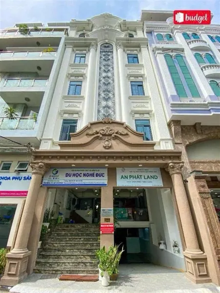 Sản phẩm siêu hiếm bán tòa nhà gần sân bay hầm 6 tầng hợp đồng thuê 120tr vị trí siêu