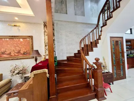 Bán nhà lê trọng tấn ngã tư sở 1 nhà ra phố trước nhà 6m mặt tiền đẹp phân lô quân đội