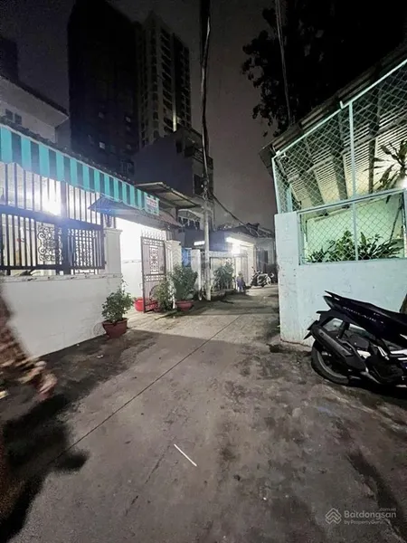 Quận 8, bán nhà cấp 4 tiện xây mới, đường bình đông, 71m2 (ngang 5.8m), giá chỉ nhỉnh 5 tỷ