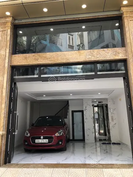 Nhà riêng 40m2 x 7t có thang máy ô tô vào nhà, ngõ rộng 6m, giá 13.5 tỷ, ngõ 110 nam dư, lĩnh nam