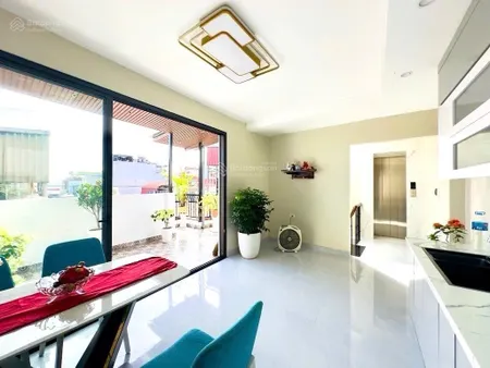 Nhà minh khai 50m², 5 tầng, thang máy 10m ra ô tô nội thất sang xịn giá 12.1 tỷ