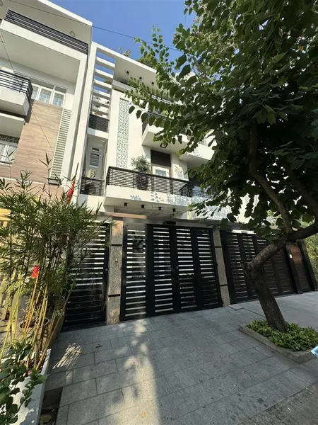 Bán nhà đẹp hẻm 9m bình lợi, trệt 2 lầu st, dt 5x20m. đã hoàn công. 4pn, 5wc, 2 sân thượng
