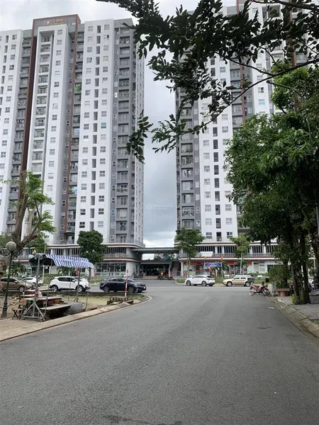 Bán gấp nhà phố 5 tầng trục chính kdc conic, mặt tiền rộng tiện kinh doanh mua bán làm văn phòng