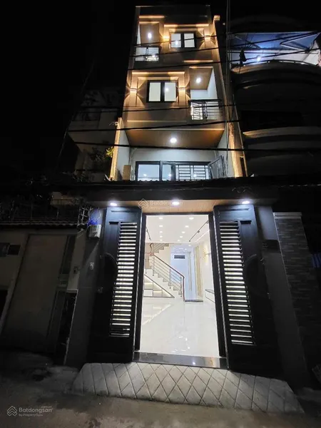 Cần bán nhà mới xinh hẻm 5m nơ trang long gần bệnh viện ung bướu. dt 4x13m. vuông vức. trệt, 3 lầu