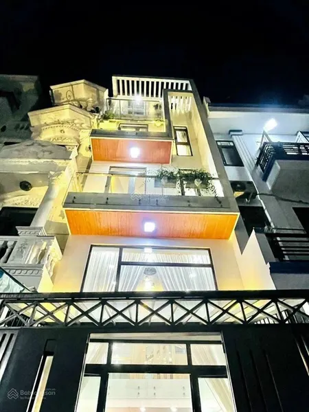 Cần bán gấp nhà hẻm xe hơi khu đinh bộ lĩnh nguyễn xí. nhà mới xây 5 tầng nội thất cao cấp