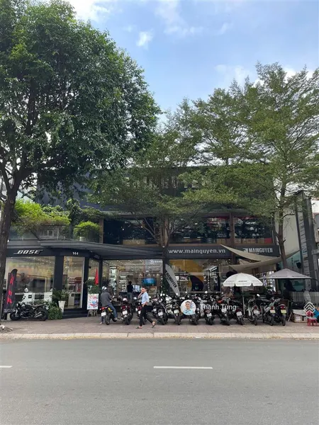 Vị trí siêu đẹp mt nguyễn cư trinh, quận 1 20x20m 3 tầng hđt 300 triệu giá 135 tỷ