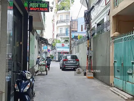 Ngờ on ngon nhà đẹp, hxh + 2 mặt trước sau phan đăng lưu,p3,pn 4,54 x14m 4tầng chỉ 11,5 tỷ