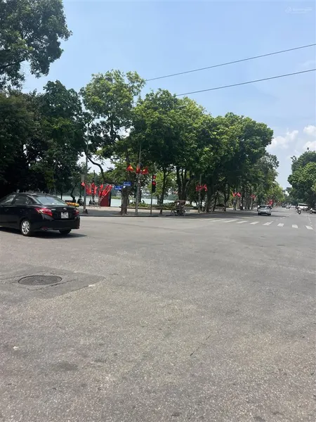 Kim cương!bán nhà phố huế, hoàn kiếm, dt 374m2/mt 10m/11 tầng, dòng tiền, giá 600 tỷ.