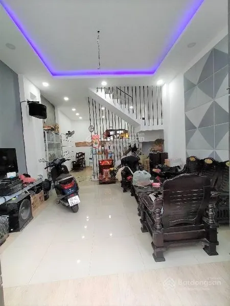 Nhà làng tăng phú, 3 tầng, 4pn, 70m2, ngang 4.5m, hẻm xe hơi, nhỉnh 5.5t