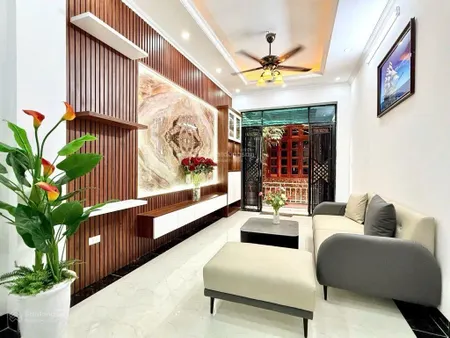 Hàng hiếm tại minh khai, 10,5 tỷ, 50m2, nhà riêng 5pn, 5wc, pháp lý đầy đủ