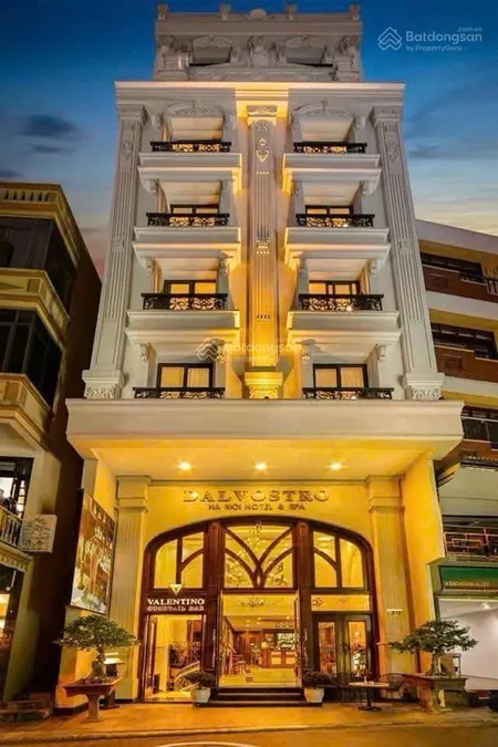 Khách sạn dòng tiền 250tr/th mp trần khát chân 145/175m2 9tầng 2thang máy mt6.5m 132tỷ hai bà trưng