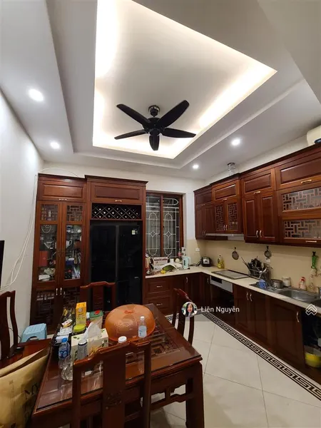 Bán nhà nguyễn công trứ, 70m2, 5 tầng, mặt tiền gần 4m, 26.5 tỷ, vỉa hè, ô tô tránh, kd đỉnh