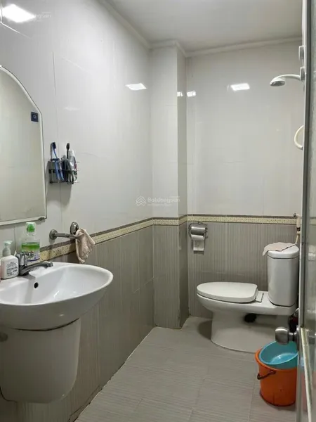 Bán căn nhà 4,5 tầng, mt đường hoàn kiếm, phường phước hòa, giá 8,8 tỷ 0869 111 *** gặp phong