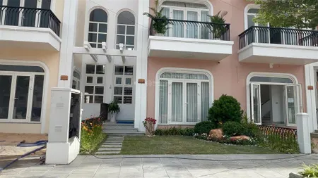 Bán gấp nhà phố nghỉ dưỡng 5 tại sông town caraworld cam ranh