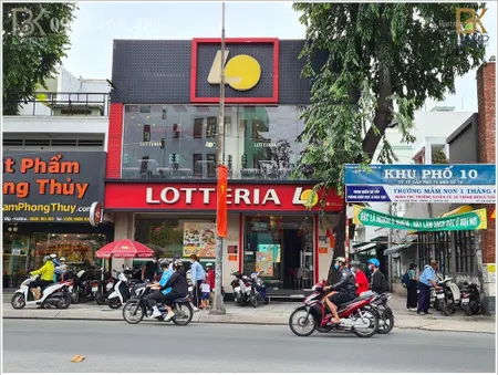 Mua là lờigóc 2 mặt tiền dương quảng hàm, q.gò vấp. dt 15x20m 1 trệt giá 42 tỷ, hđt 210tr/tháng