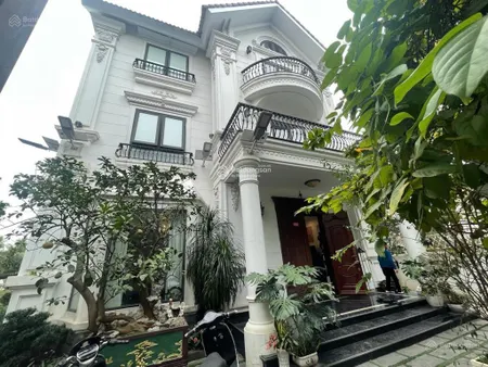 Chính chủ bán biệt thự đơn lập hoa sữa vinhomes riverside 367m2 nhà đẹp giá đầu tư vị trí kim cương