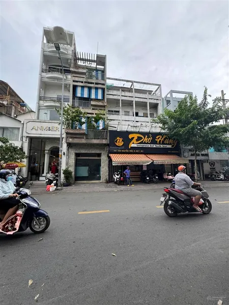 Khuôn lớn mặt tiền nguyễn trãi, q.1 dt 12.5x23m nở hậu 20m cn 334m2 nhà 3 tầng giá chỉ 100 tỷ