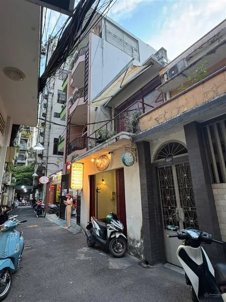 Bán nhà riêng 57m2, 23 tỷ, 3pn, 3wc tại lê thị riêng, bến thành, q1, tp.hcm