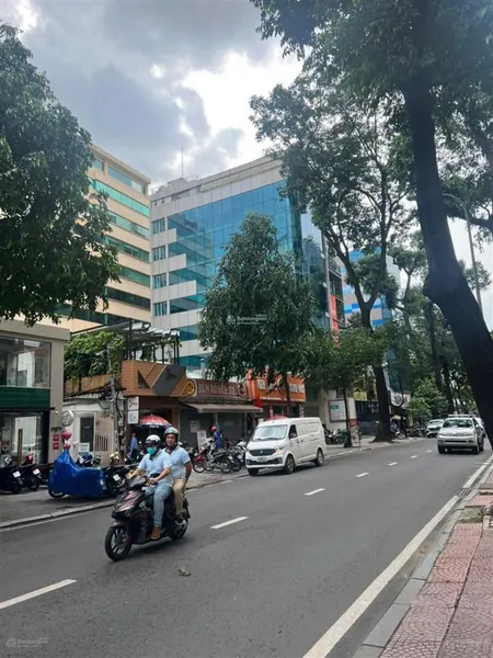 Bán nhà mặt tiền đường khu bình long. dt 162m2 (6 x 27m). giá 18 tỷ tl tin thật