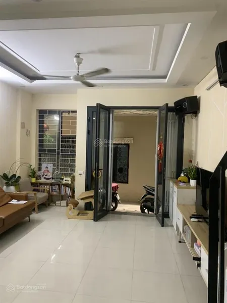 Bán nhà nguyễn trãi thanh xuân 36m2 hơn 8tỷ, nhà mặt ngõ nông gần phố, ô chờ thang máy, 4ngủ