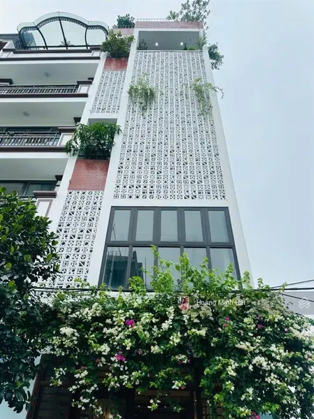 Nhà phân lô vỉa hè ô tô tránh thang máy vi vu nội thất vip, dt 75m2x6t, giá 16.8 tỷ