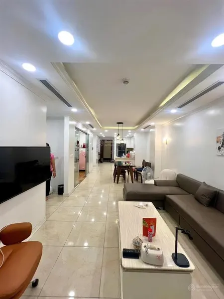 Bán nhà vị trí đẹp tại trung liệt ô tô đỗ cổng đống đa dt 52.4m2 giá 17.8 tỷ tl